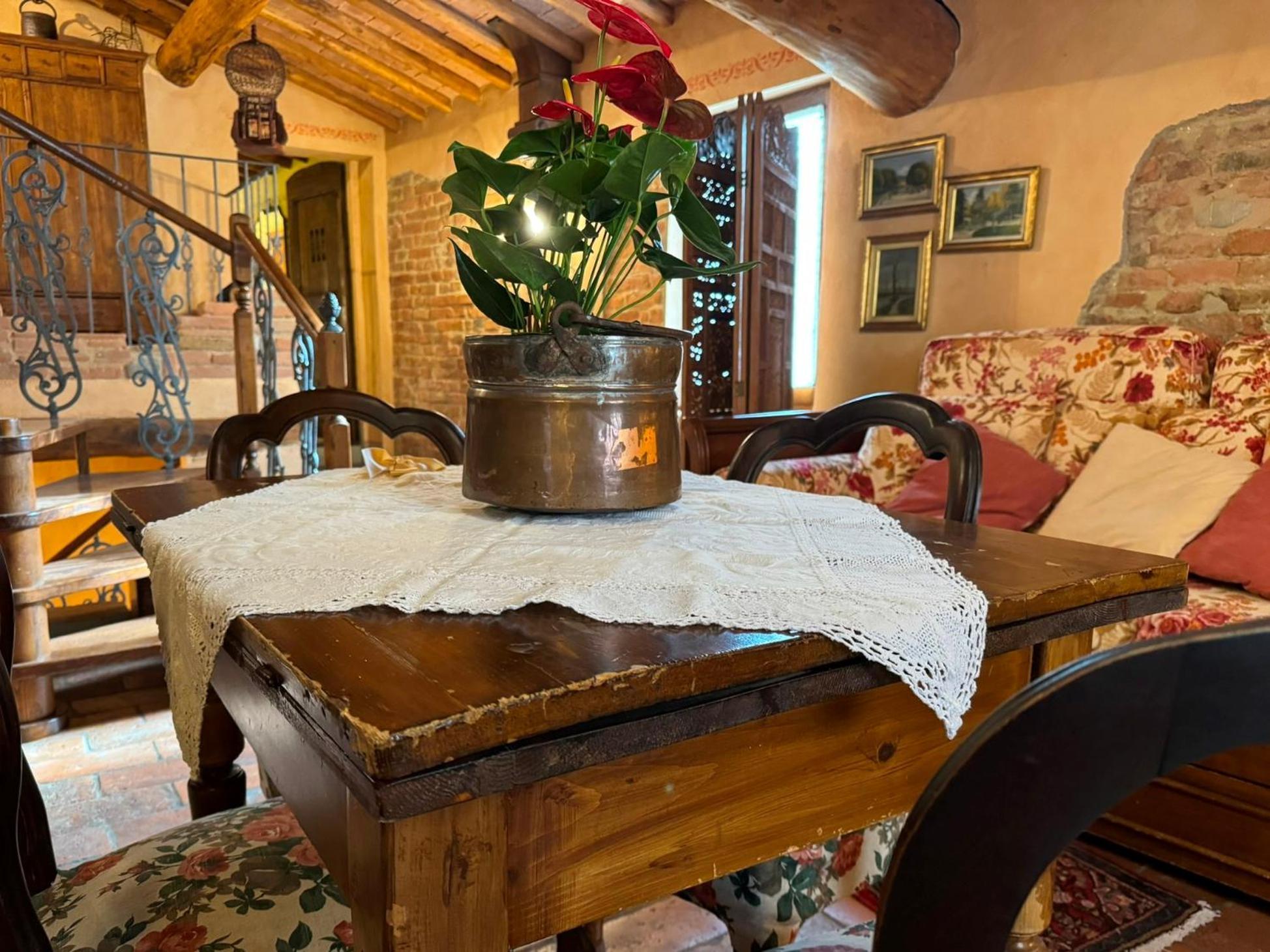 チェルタルドCasa Giulia, Il Gioiello Del Borgoアパートメント エクステリア 写真
